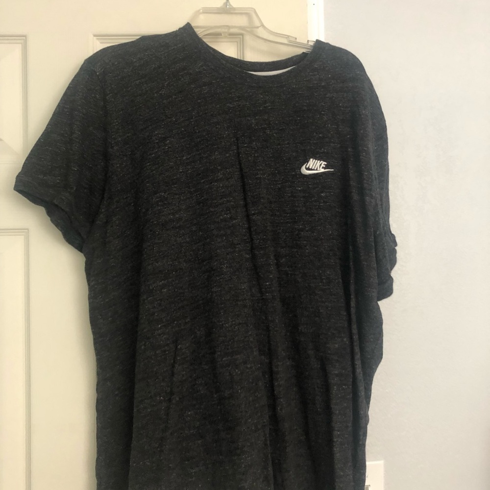 Men’s Nike T-shirt’s; size XXL; color: gray - Picture 1 of 5